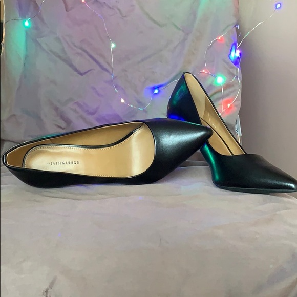 Shoes - pumps black size 4.5 - Picture 2 of 4